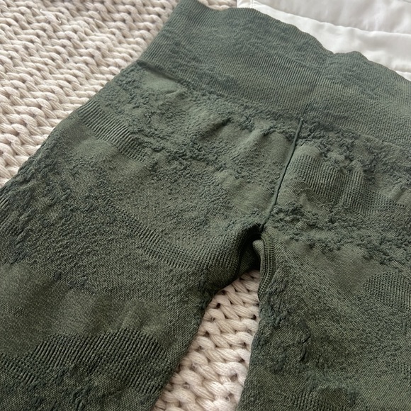 Gymshark leggings - Picture 3 of 3